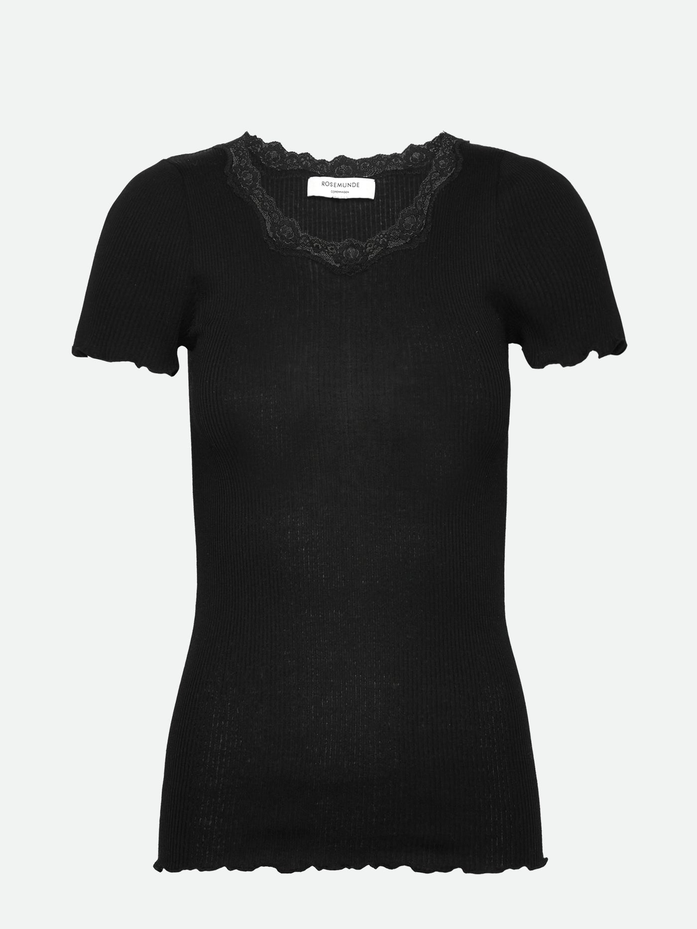 Beatha short sleeve regular O neck in black