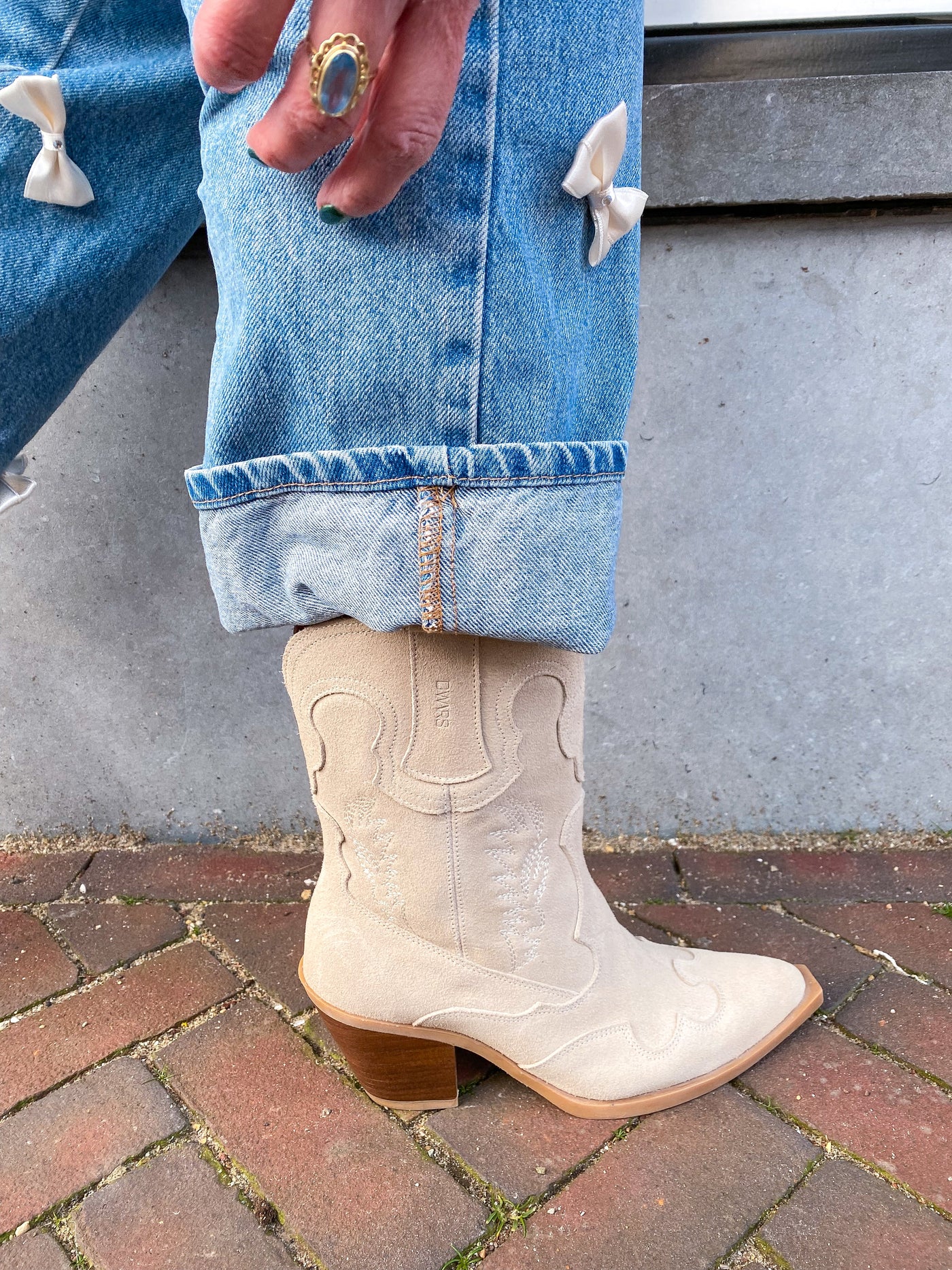 Silvi suede western boots