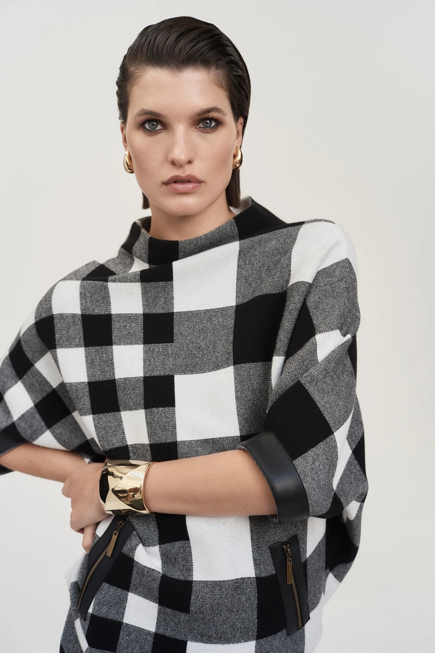 Plaid jacquard knit sweater