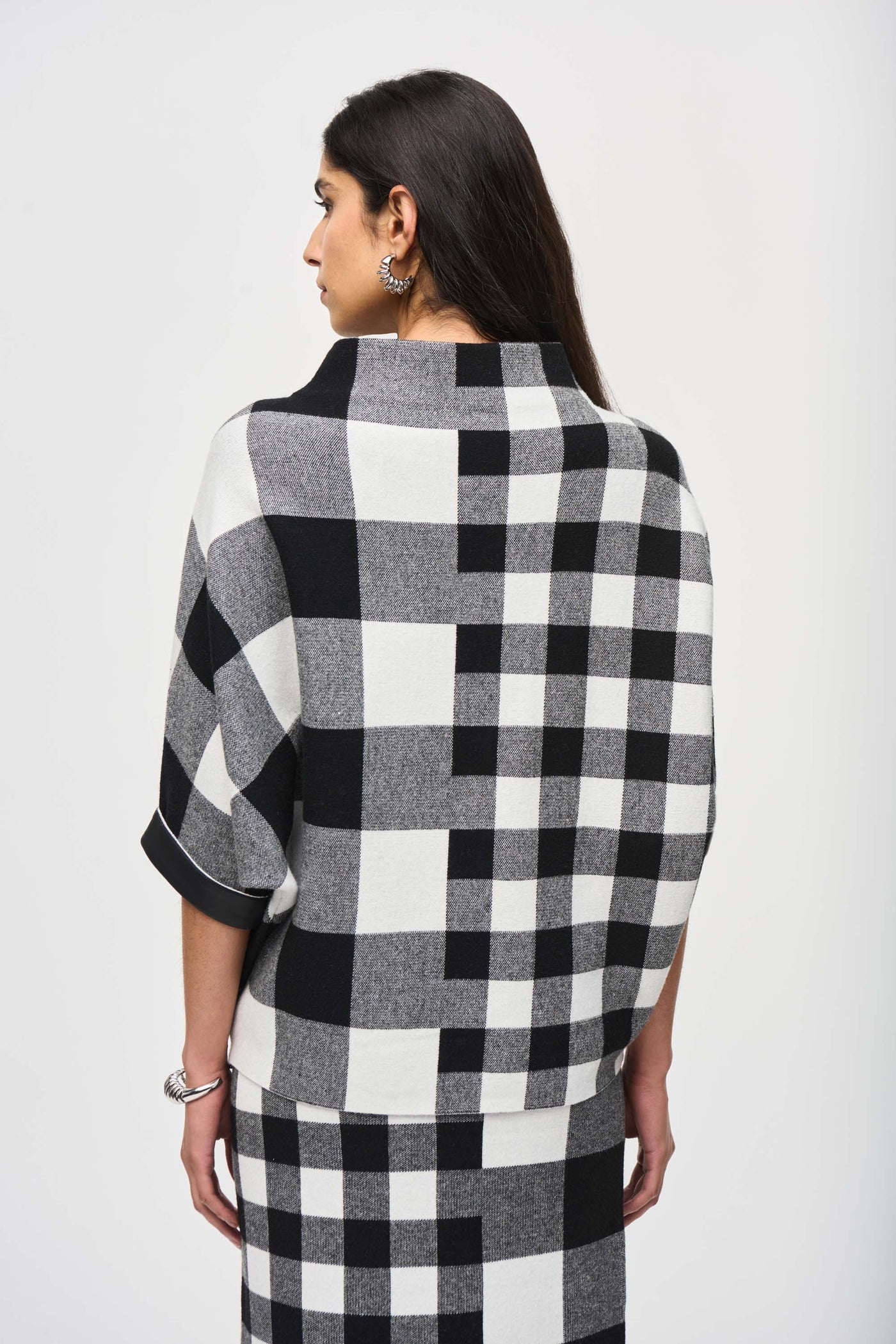 Plaid jacquard knit sweater