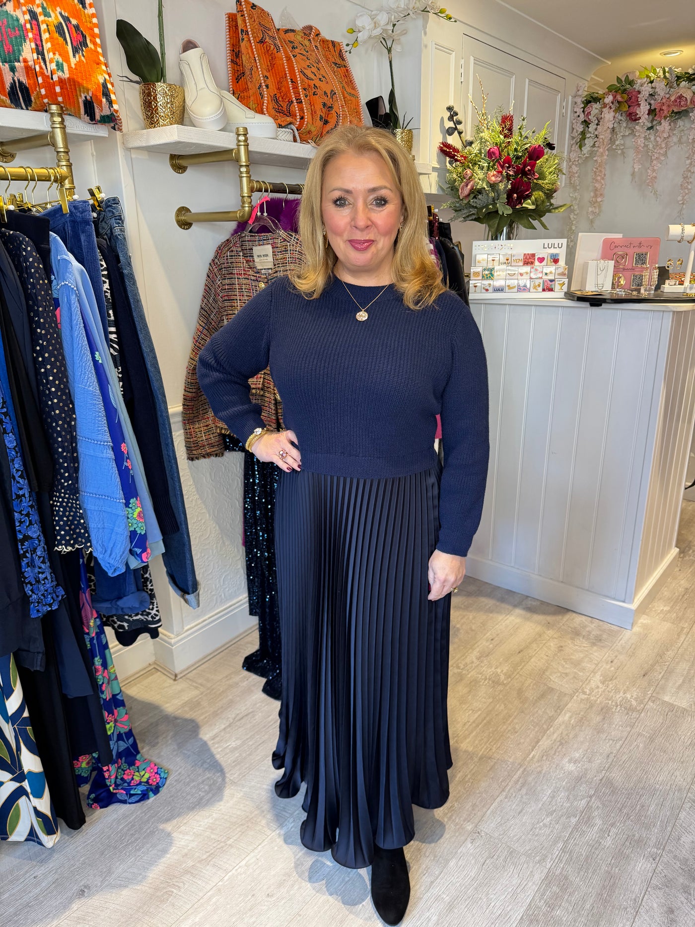 Jumper dress with pleats