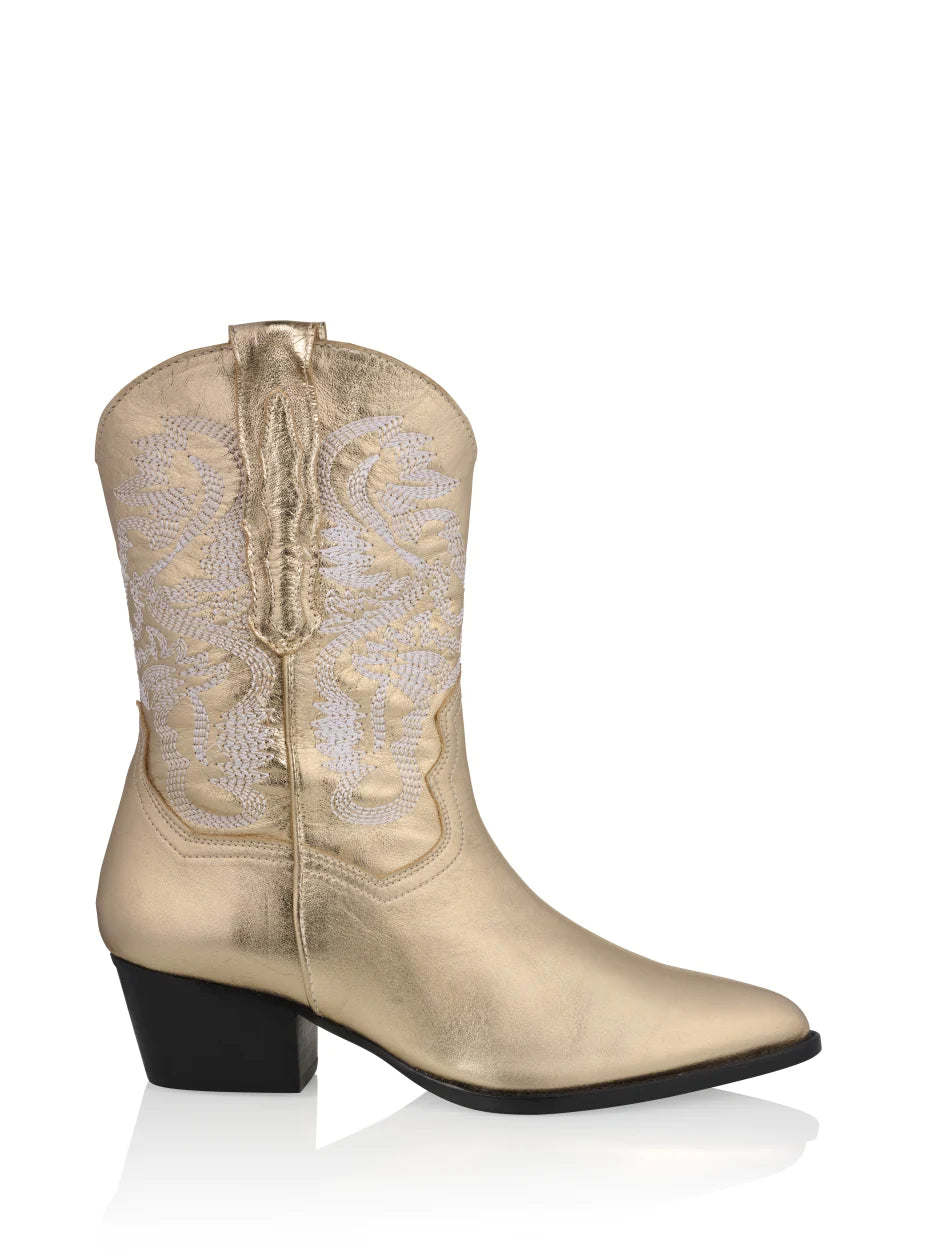 Brady boots in champagne