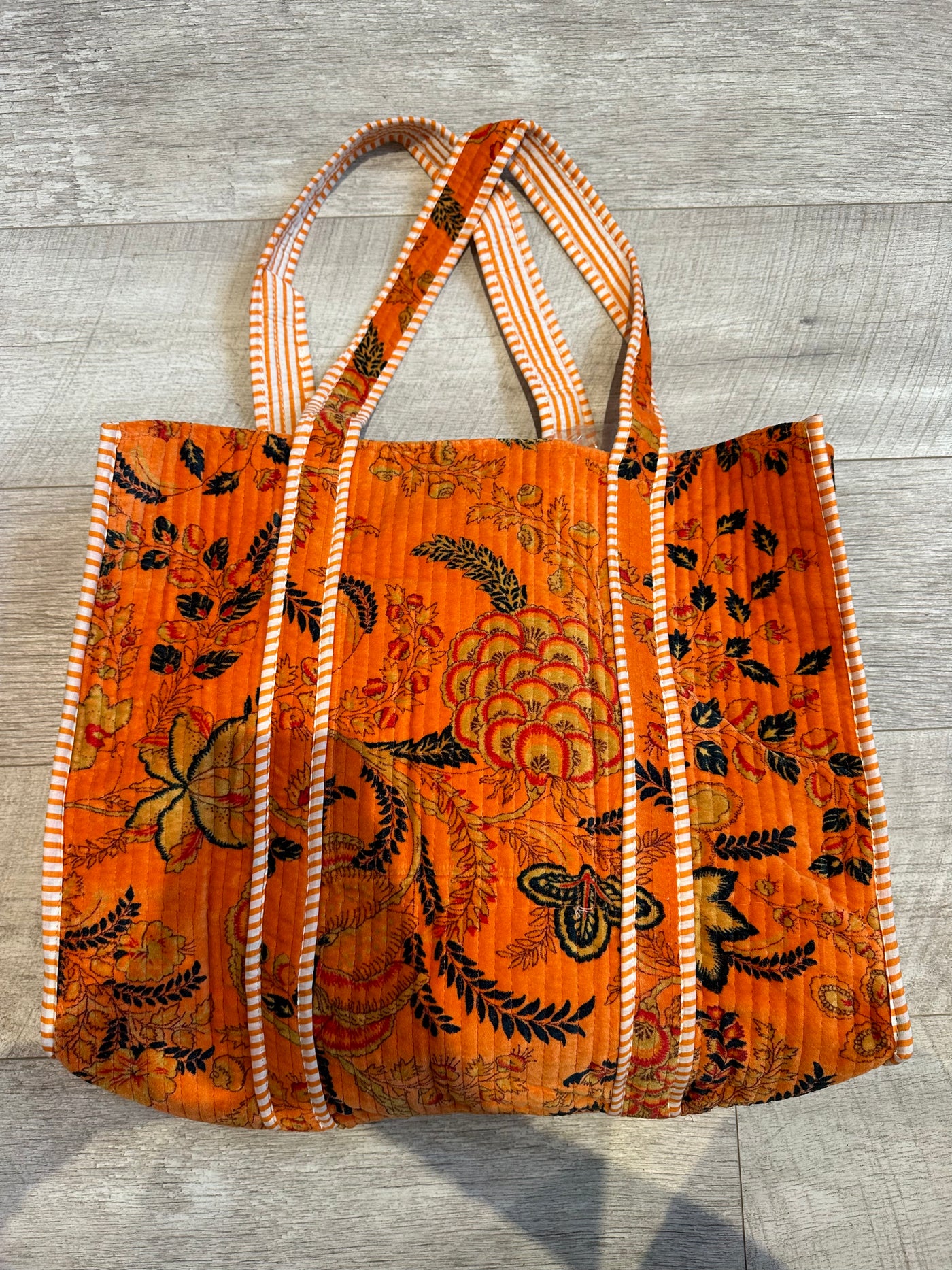 Velvet shopper in autumnal orange