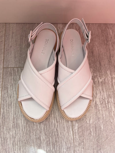 Cross over leather sandals in white