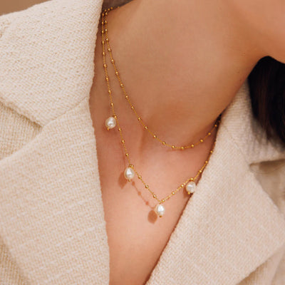 Emmy pearl necklace